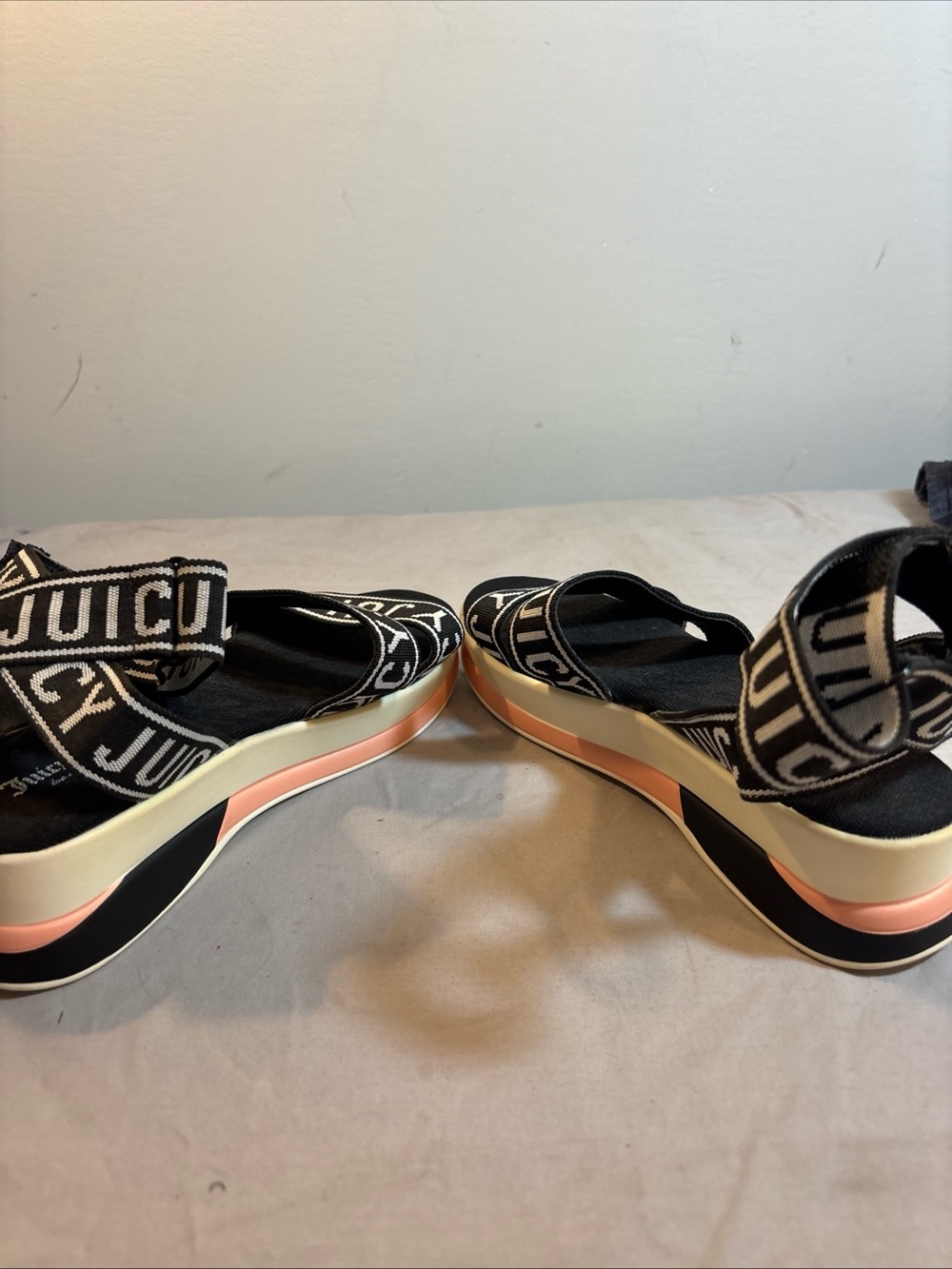 Juicy Couture Black and White Logo Strap Platform Sandals - Picture 4 of 9